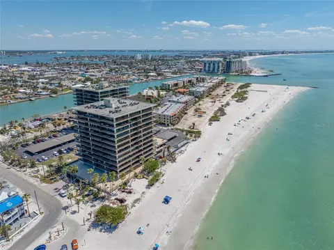7650 Bayshore Dr #406, Treasure Island, FL 33706