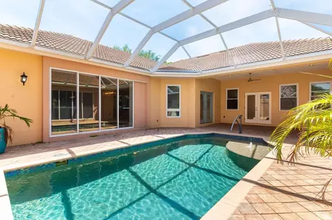 6914 Stanhope Pl, Bradenton, FL 34201