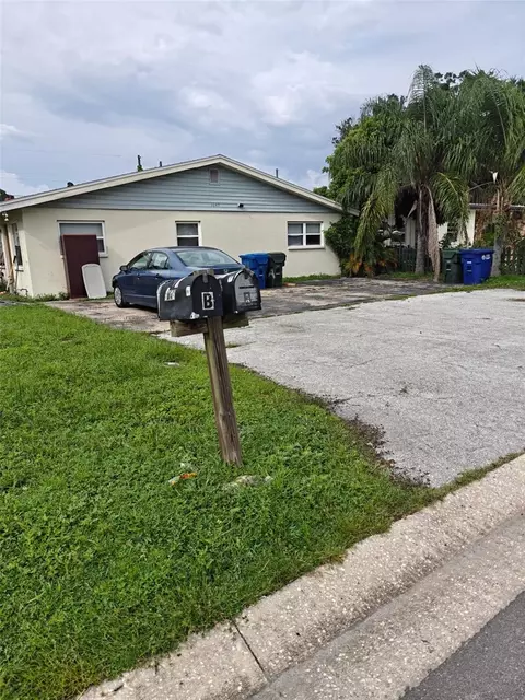 3649 136th Ave, Largo, FL 33771