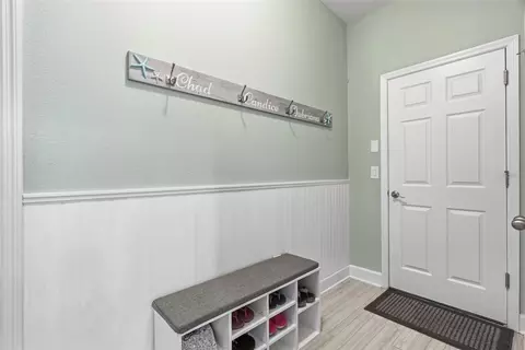 Entry Way - 10443 Alcon Blue Dr, Riverview, FL 33578 photo 4 of 4