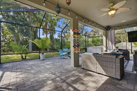 Exterior - 10443 Alcon Blue Dr, Riverview, FL 33578 photo 2 of 9