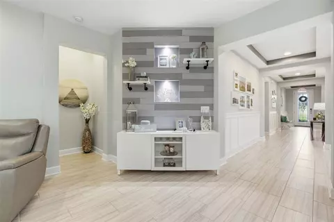 Entry Way - 10443 Alcon Blue Dr, Riverview, FL 33578 photo 3 of 4