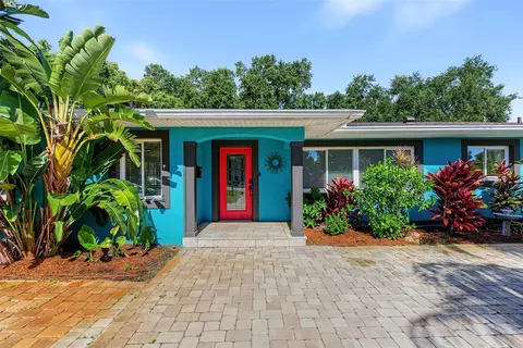 1616 Indian Rocks Rd, Belleair, FL 33756