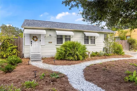 919 W Woodlawn Ave, Tampa, FL 33603