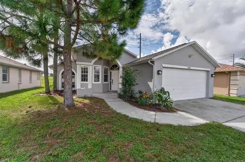 8240 National Dr, Port Richey, FL 34668