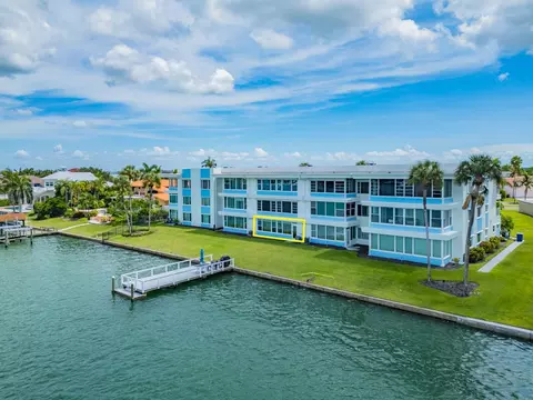 770 Island Way #N103, Clearwater Beach, FL 33767