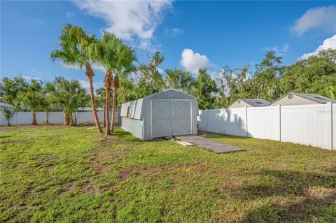 Exterior - 7801 Alafia Dr, Riverview, FL 33578 photo 6 of 7