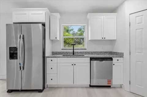 Kitchen - 12493 Killian St, Spring Hill, FL 34609 photo 2 of 4
