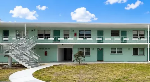 5850 21st St N #15, Saint Petersburg, FL 33714
