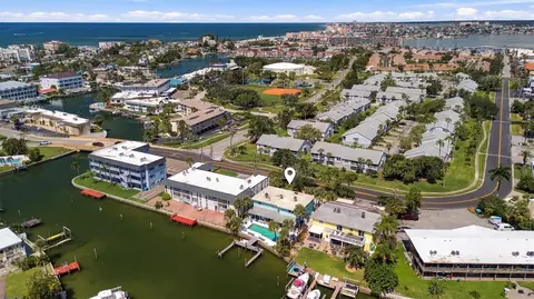 225 116th Ave #225C, Treasure Island, FL 33706