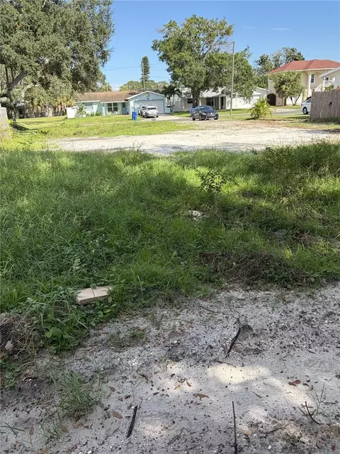 4210 Huntington St NE, Saint Petersburg, FL 33703