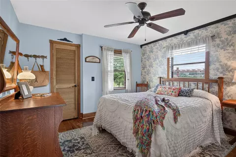 Bedroom - 906 Retriever Ave, Seffner, FL 33584 photo 6 of 9