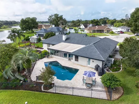View/Area - 906 Retriever Ave, Seffner, FL 33584 photo 11 of 15