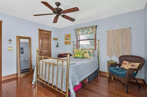 Bedroom - 906 Retriever Ave, Seffner, FL 33584 photo 5 of 9