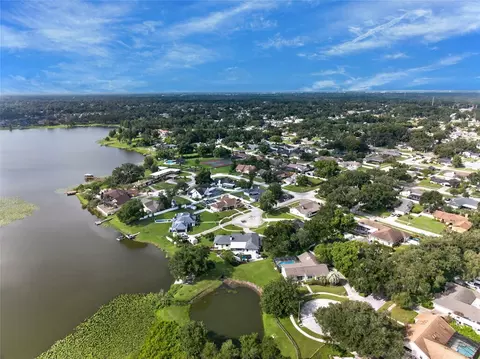 View/Area - 906 Retriever Ave, Seffner, FL 33584 photo 12 of 15