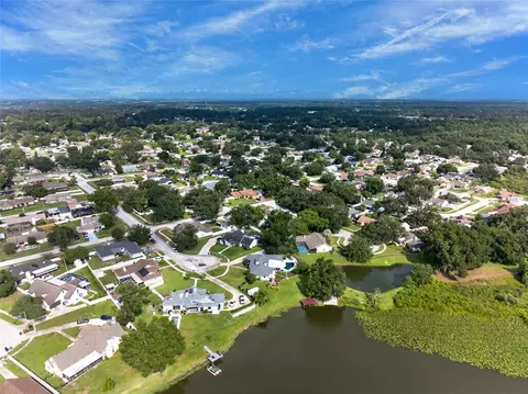 View/Area - 906 Retriever Ave, Seffner, FL 33584 photo 8 of 15