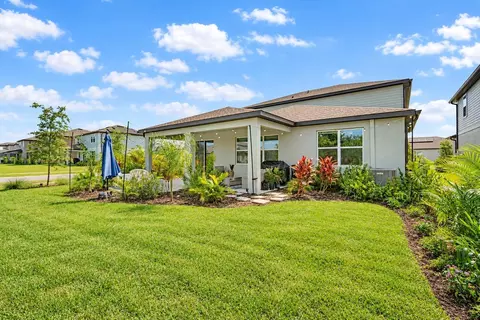 Exterior - 13157 Peachleaf Ave, Riverview, FL 33579 photo 3 of 5