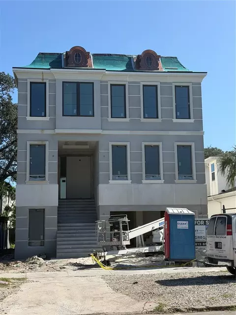 513 E Davis Blvd, Tampa, FL 33606
