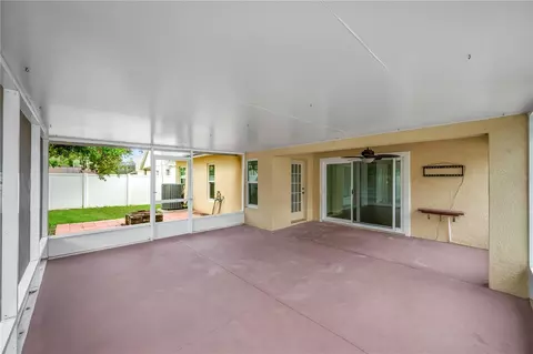 Exterior - 13935 Chalk Hill Pl, Riverview, FL 33579 photo 2 of 10