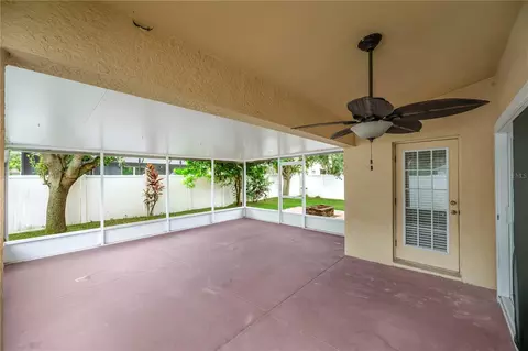 Exterior - 13935 Chalk Hill Pl, Riverview, FL 33579 photo 6 of 10