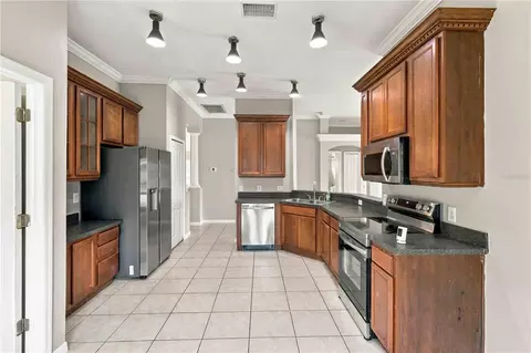 Kitchen - 12321 Adventure Dr, Riverview, FL 33569 photo 2 of 2
