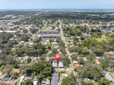 View/Area - 373 5th St NW, Largo, FL 33770 photo 5 of 7