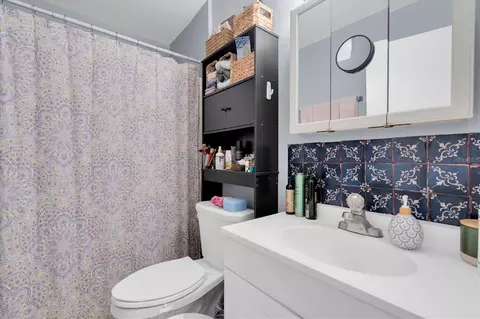Bath - 373 5th St NW, Largo, FL 33770 photo 7 of 8