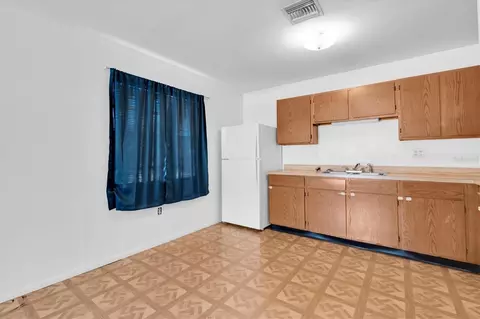 Kitchen - 373 5th St NW, Largo, FL 33770 photo 4 of 10