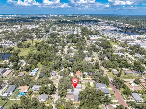 View/Area - 373 5th St NW, Largo, FL 33770 photo 7 of 7