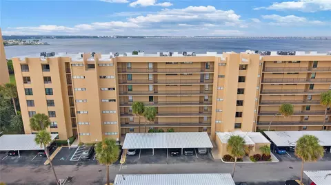 2617 Cove Cay Dr #103, Clearwater, FL 33760
