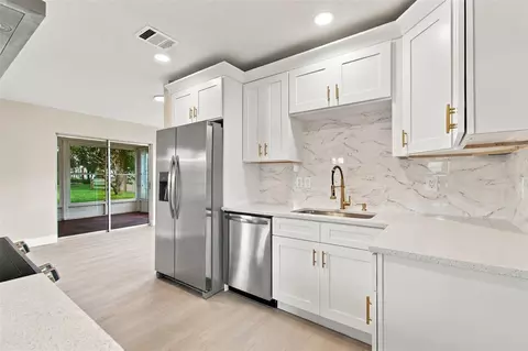Kitchen - 9007 Spring Hill Dr, Spring Hill, FL 34608 photo 1 of 4