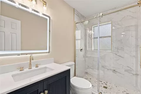 Bath - 9007 Spring Hill Dr, Spring Hill, FL 34608 photo 2 of 7