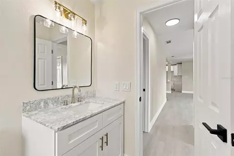 Bath - 9007 Spring Hill Dr, Spring Hill, FL 34608 photo 5 of 7