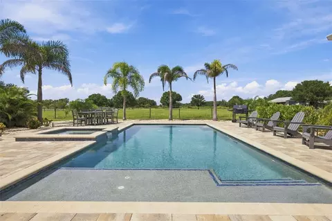 Exterior - 15607 Colding Loop, Wimauma, FL 33598 photo 7 of 15
