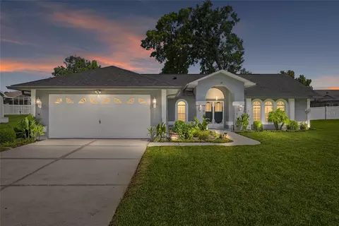 Exterior - 8185 Rhanbuoy Rd, Spring Hill, FL 34606 photo 11 of 12