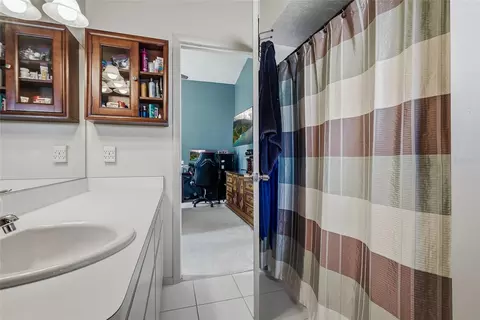Bath - 8185 Rhanbuoy Rd, Spring Hill, FL 34606 photo 3 of 5