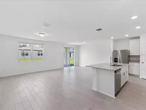 Living - 10846 Budding Blossom Ct, Parrish, FL 34219 photo 1 of 2