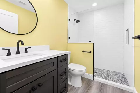 Bath - 2162 Preston Ave, Sebring, FL 33875 photo 2 of 3