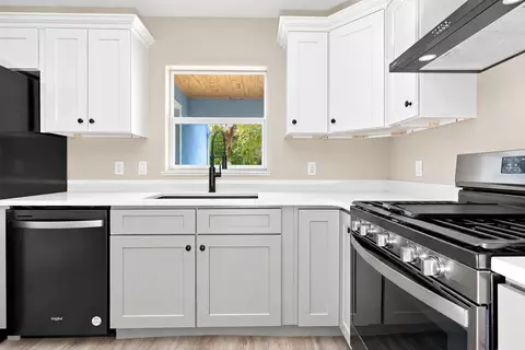 Kitchen - 2162 Preston Ave, Sebring, FL 33875 photo 5 of 5