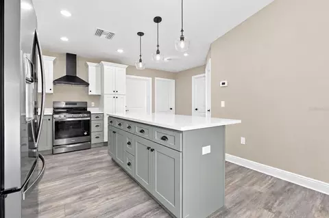 Kitchen - 2162 Preston Ave, Sebring, FL 33875 photo 1 of 5