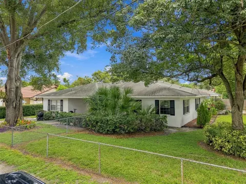 2801 Burts Ave, Tampa, FL 33614