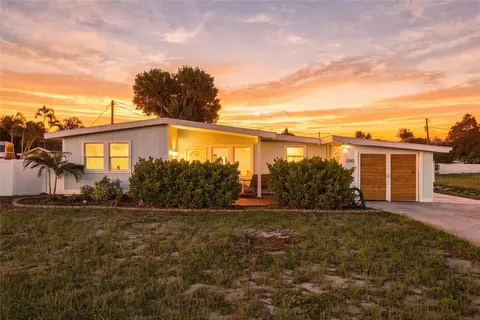 2110 Alcazar Way S, Saint Petersburg, FL 33712
