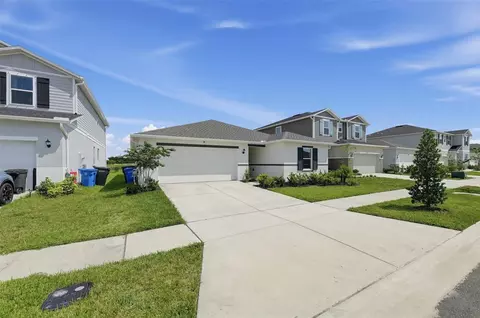 Exterior - 11728 Firespike St, Riverview, FL 33578 photo 2 of 8