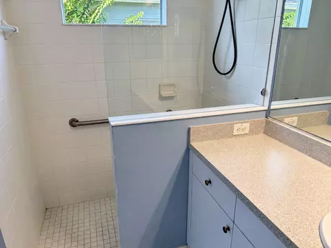 Bath - 11835 Crawford Parrish Ln, Parrish, FL 34219 photo 3 of 4