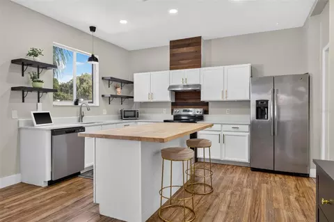 Kitchen - 10930 Subtle Trail Dr, Riverview, FL 33579 photo 2 of 8