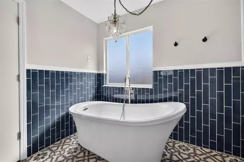 Bath - 10930 Subtle Trail Dr, Riverview, FL 33579 photo 4 of 7