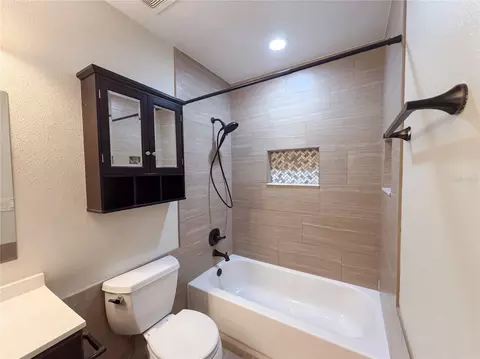 Bath - 3043 Cloudcroft Ave, Spring Hill, FL 34609 photo 3 of 5