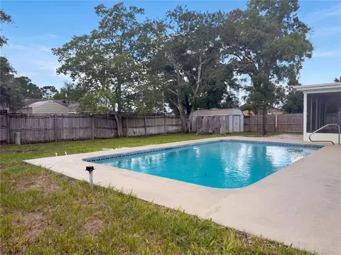 Exterior - 3043 Cloudcroft Ave, Spring Hill, FL 34609 photo 4 of 5