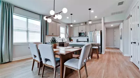 Dining - 10511 Spring Tide Way, Parrish, FL 34219 photo 1 of 3