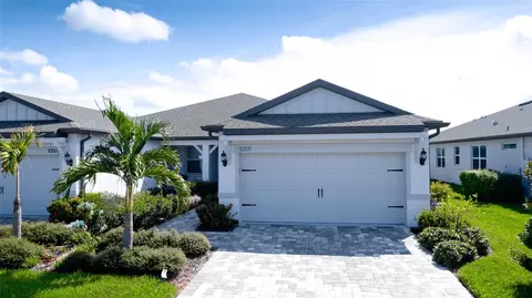 Exterior - 10511 Spring Tide Way, Parrish, FL 34219 photo 10 of 11